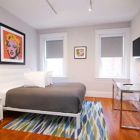 A Stylish Stay W/ A Queen Bed, Heated Floors.. #15 Brookline Exterior foto